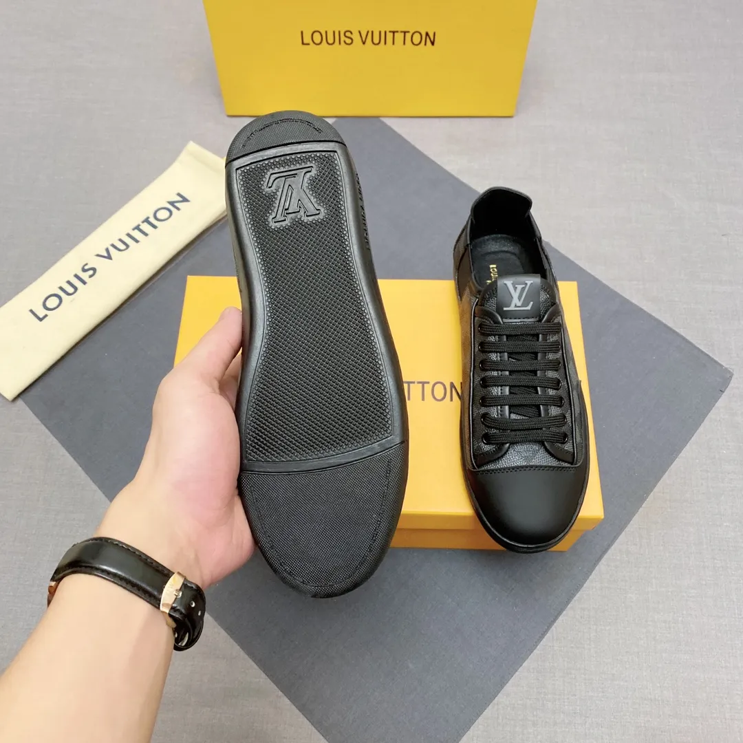 p360🇮🇹🇮🇹LV🔍🔍Men's 🚹Classic series counters are on sale simultaneously, code number: 38-44, 🇮🇹Italian imported cowhide lining + original special materials, completely 1⃣️ Than 1⃣️Reproduction🇮🇹💪Sole: The original sole is specially provided by the original factory. The exclusive movable molded sole is super comfortable. ⚠The original factory follows the order, 🔍🔍high quality, you can go in and out of the counter at will, welcome to compare. No. 019